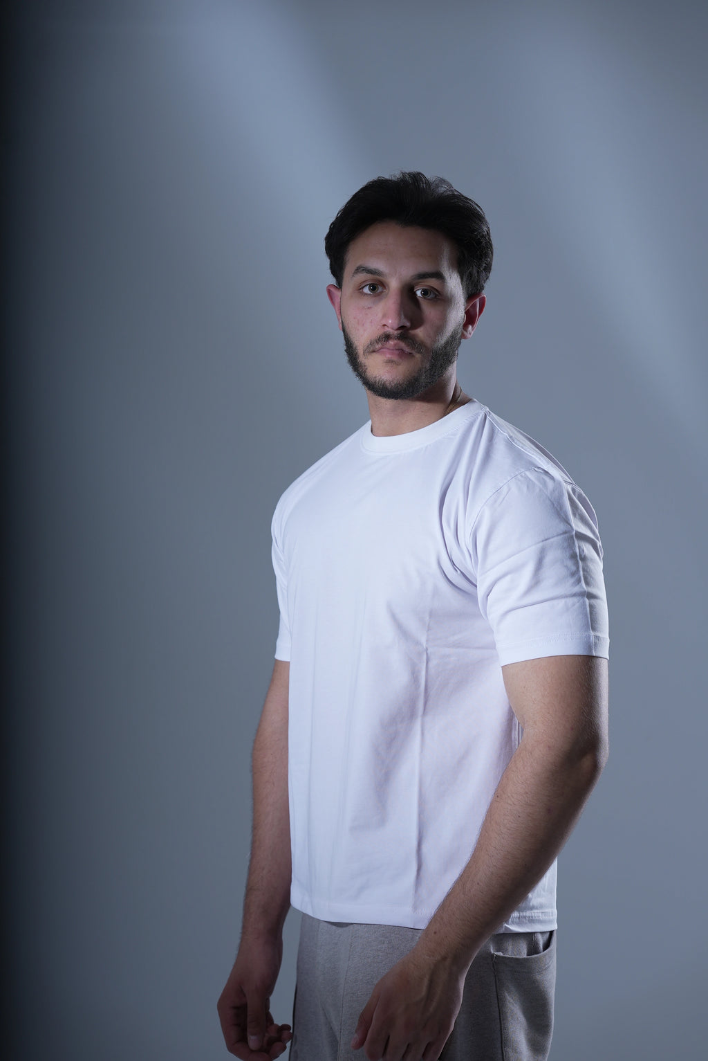 REGULAR FIT T-SHIRT (WHITE)